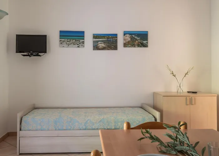 Simple Gem Of Le Dimore Di 1 Bedroom B4 Sleeps 4 *